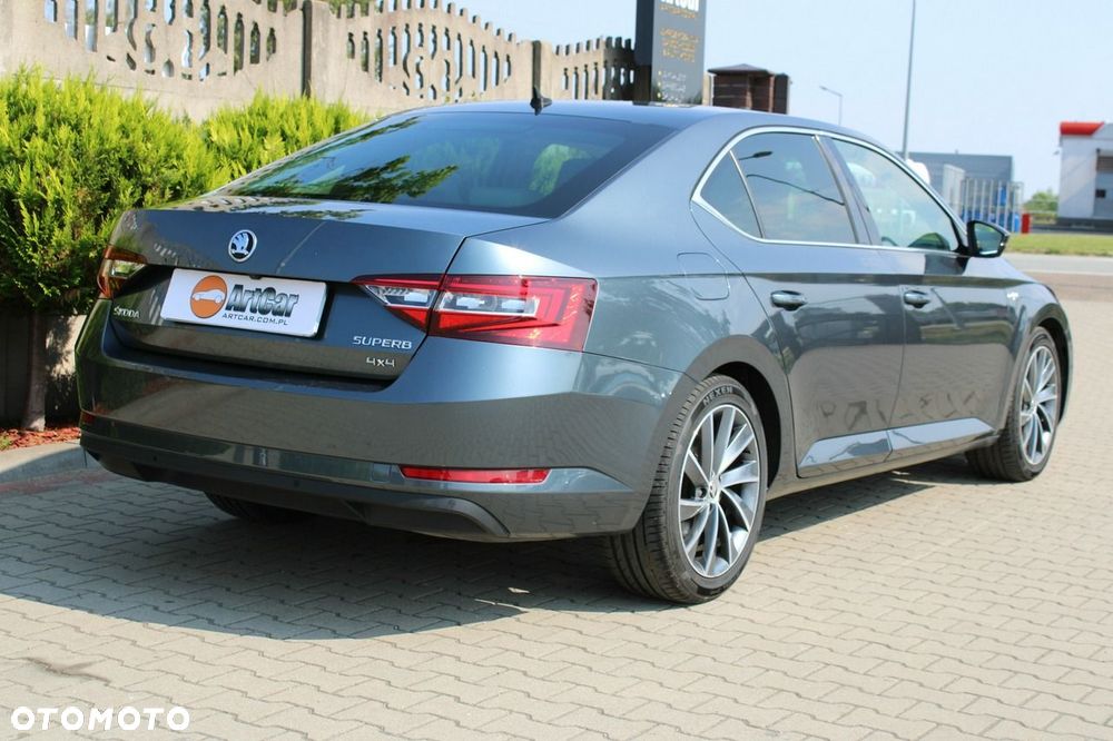 Skoda Superb 2.0 TDI 4x4 DSG L&K - 14