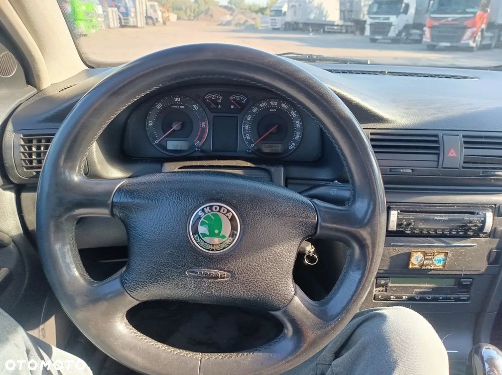Skoda Superb 1.9 TDI Comfort - 6