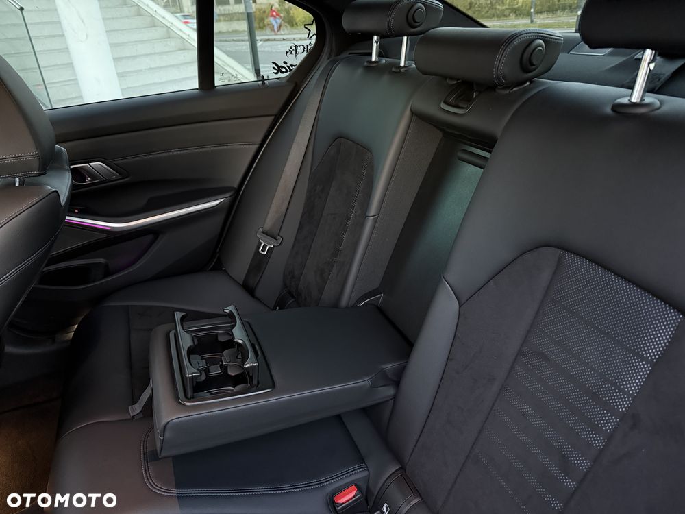 BMW Seria 3 M340i xDrive - 20