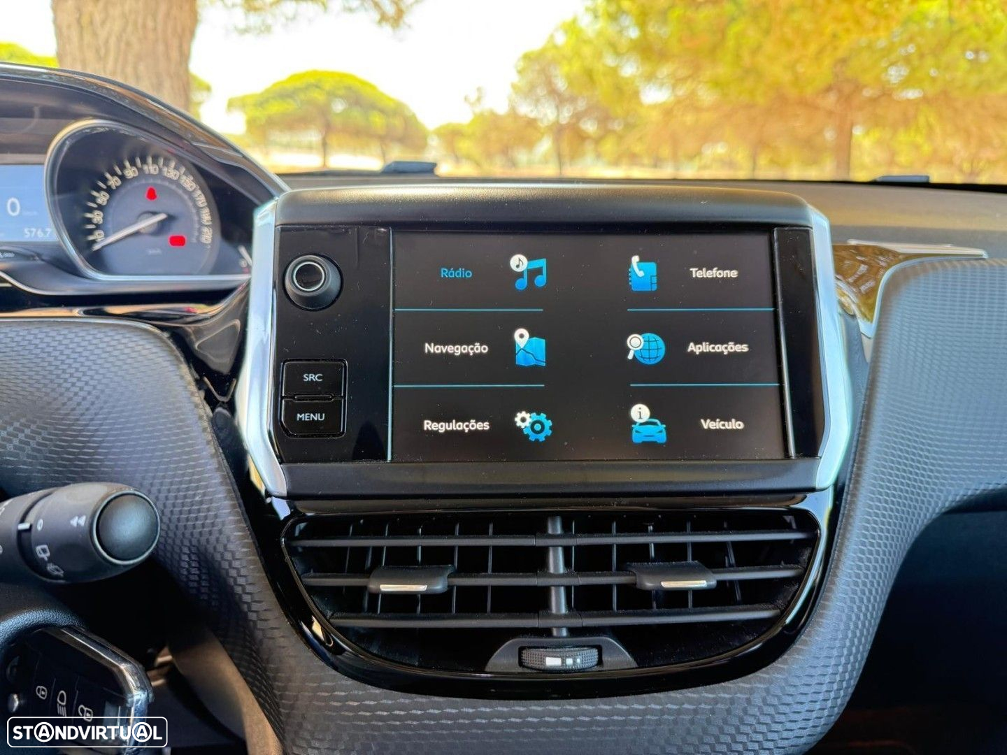 Peugeot 2008 1.2 PureTech Allure - 33