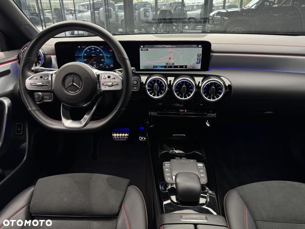 Mercedes-Benz CLA 200 AMG Line 7G-DCT - 16