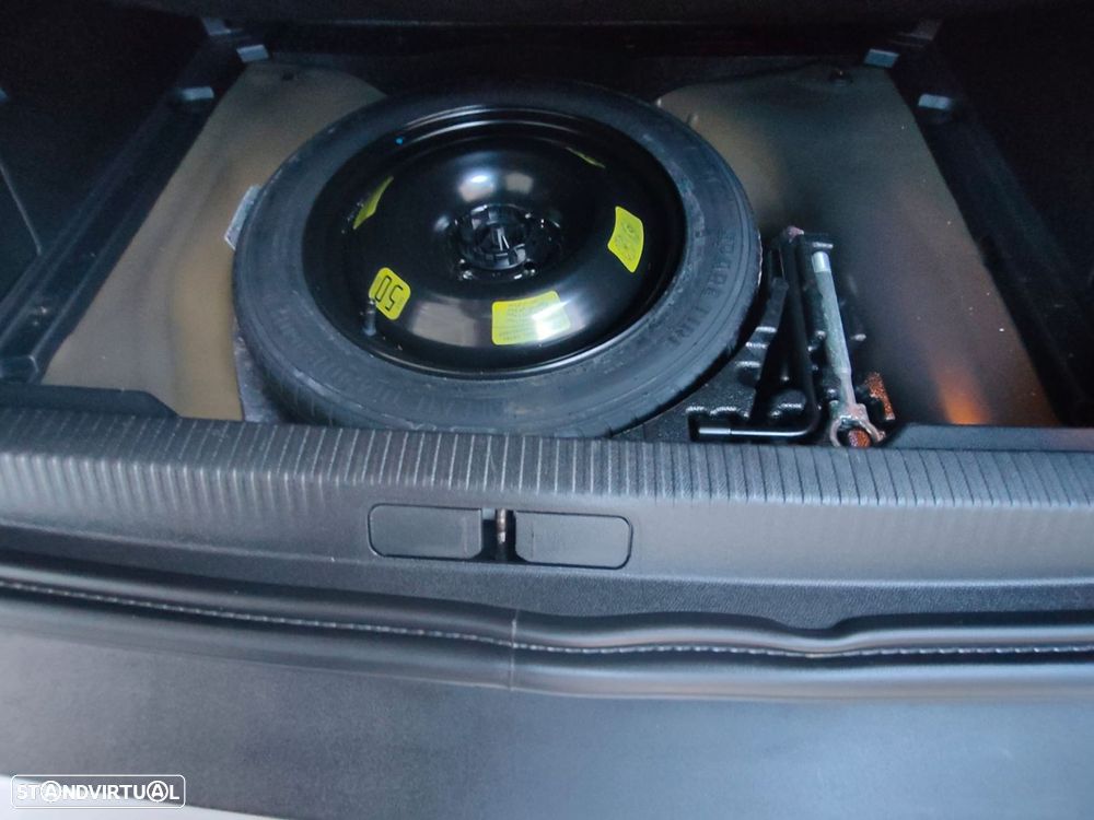 Peugeot 2008 1.2 PureTech Allure Pack - 18