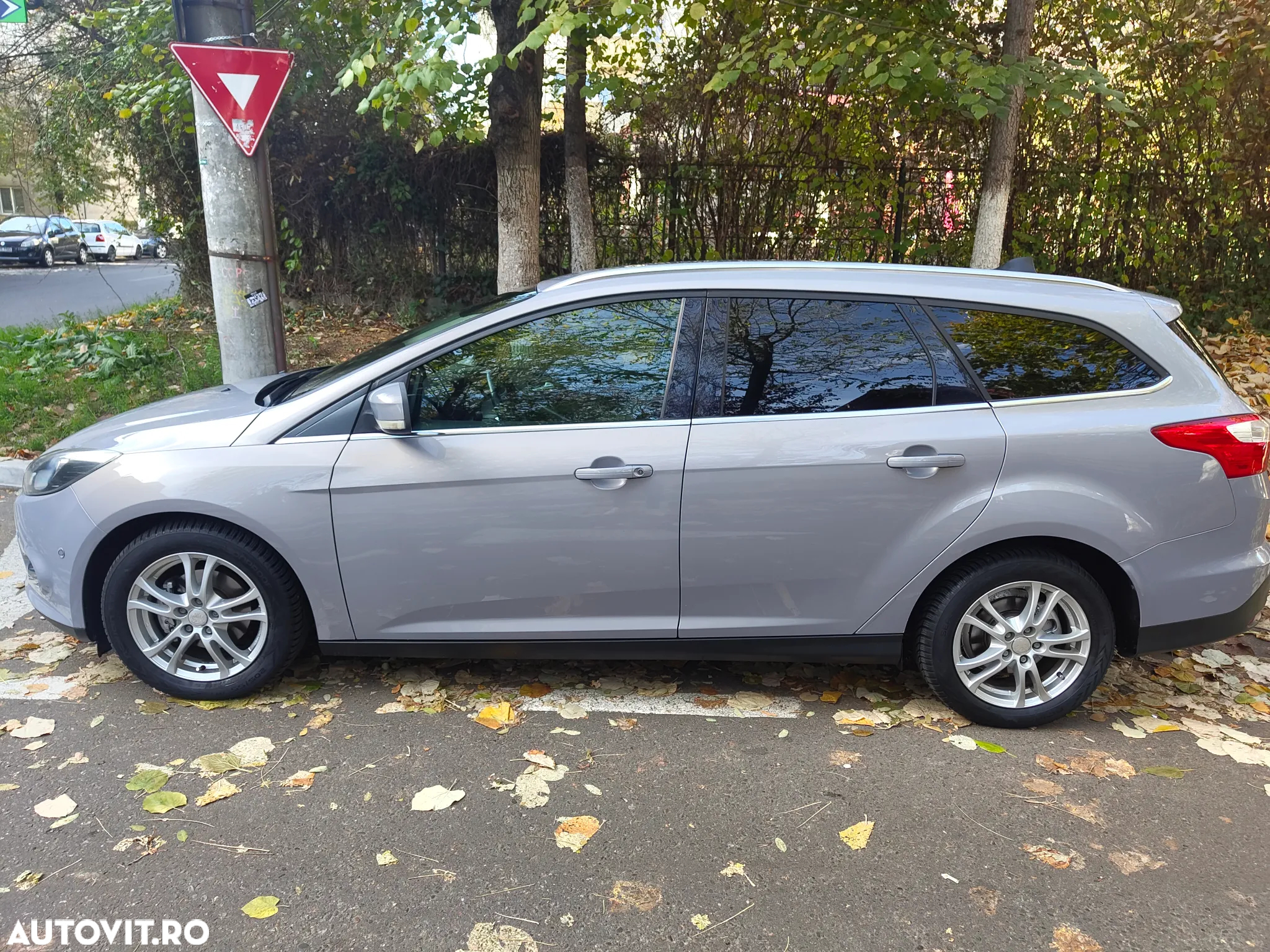 Ford Focus Turnier 1.6 TDCi ECOnetic 88g Start-Stopp-Sy Trend - 3
