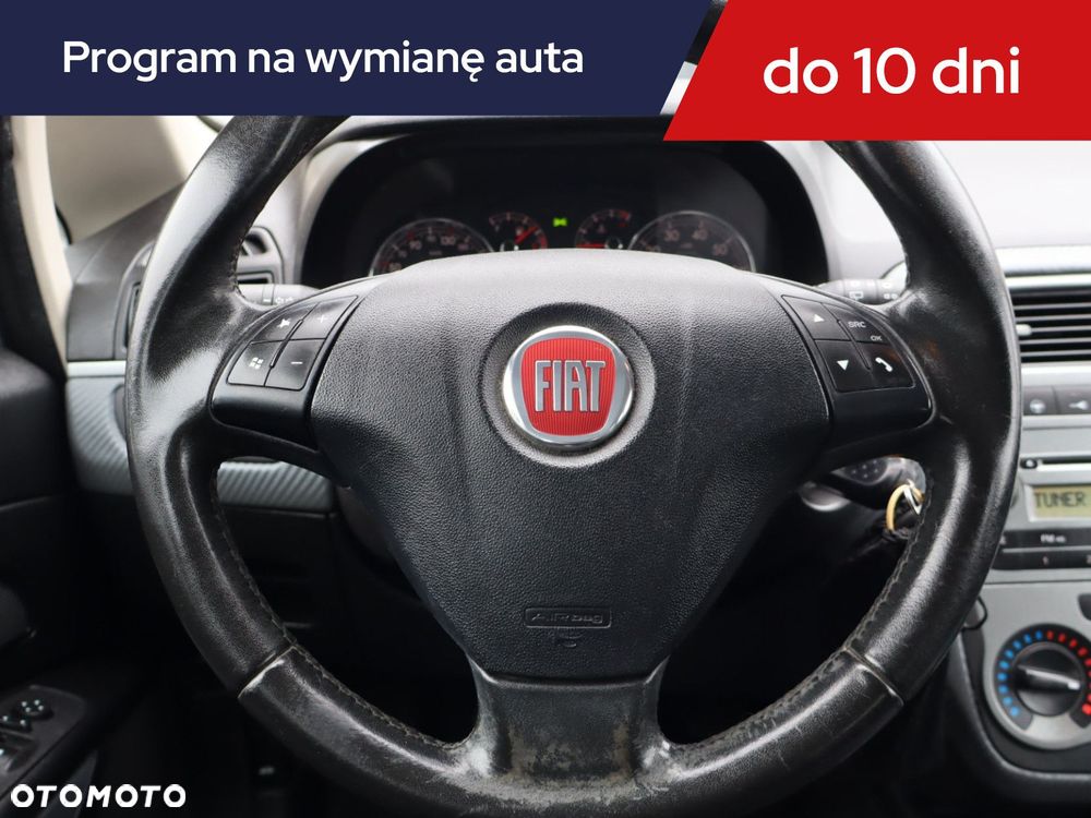 Fiat Grande Punto - 15