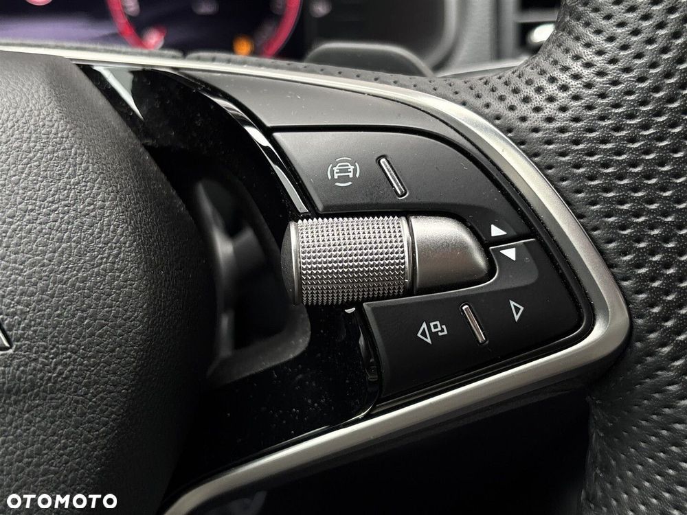 Skoda Karoq 1.5 TSI ACT Sportline DSG - 19