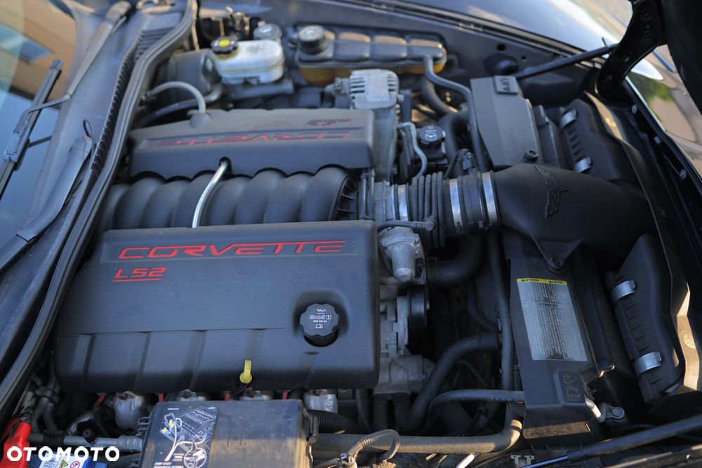 Chevrolet Corvette - 22