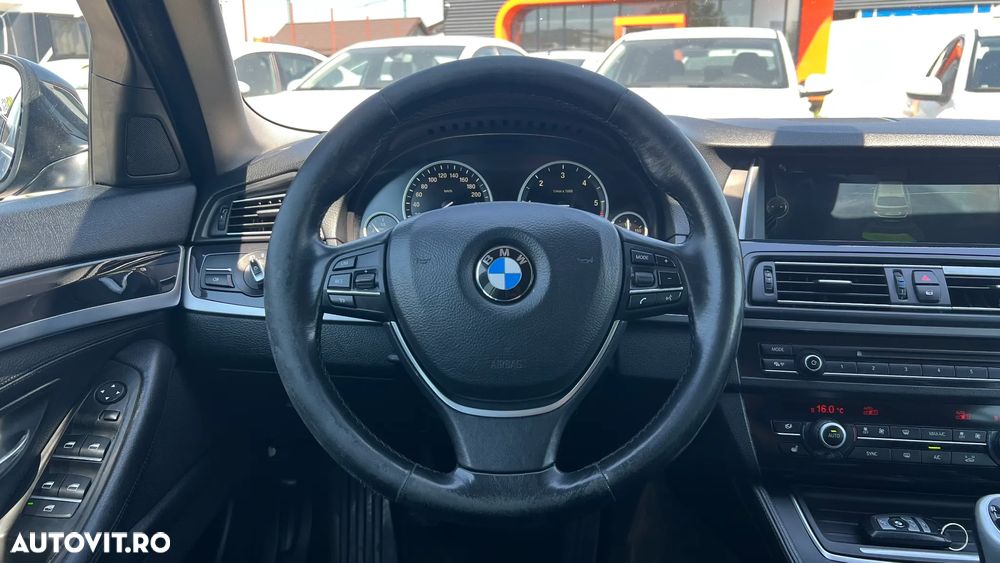 BMW Seria 5 520d - 15