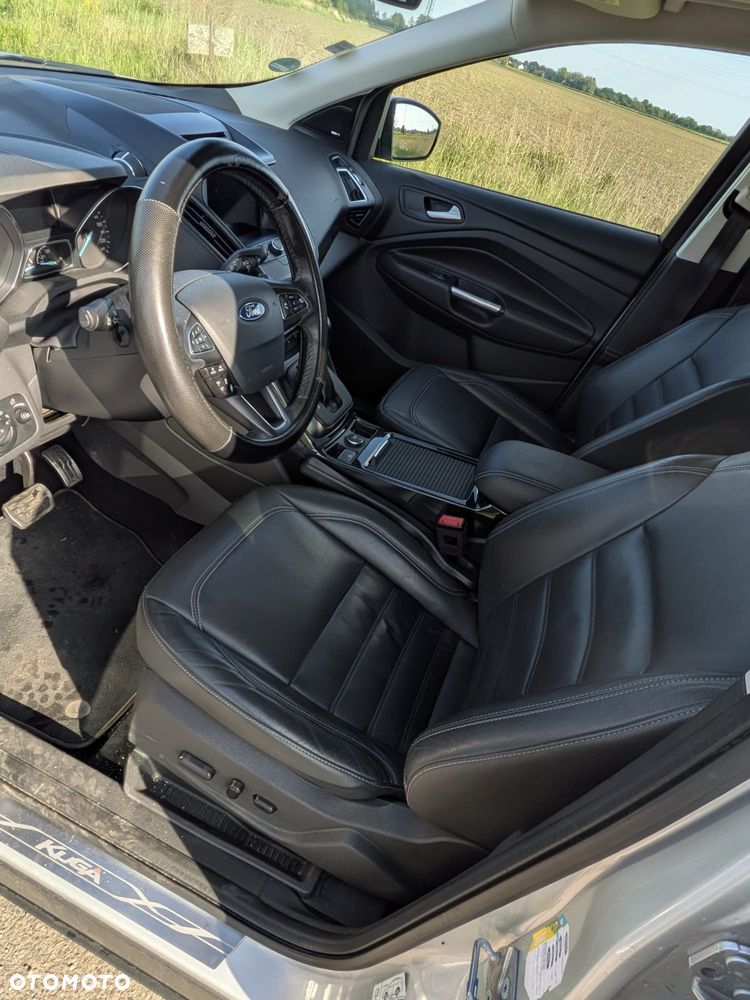 Ford Kuga 1.5 EcoBoost 4x4 Titanium - 21