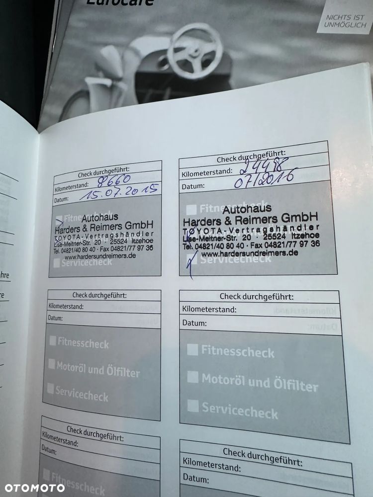 Toyota Avensis Combi 1.8 Executive - 25