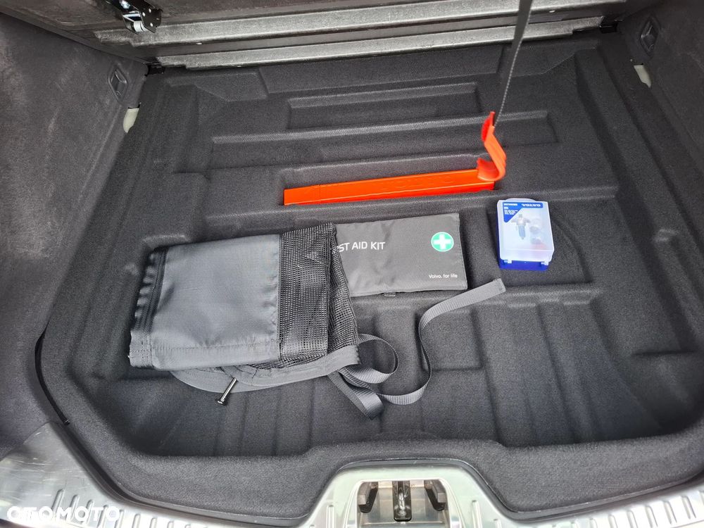 Volvo V60 D4 Geartronic RDesign - 19