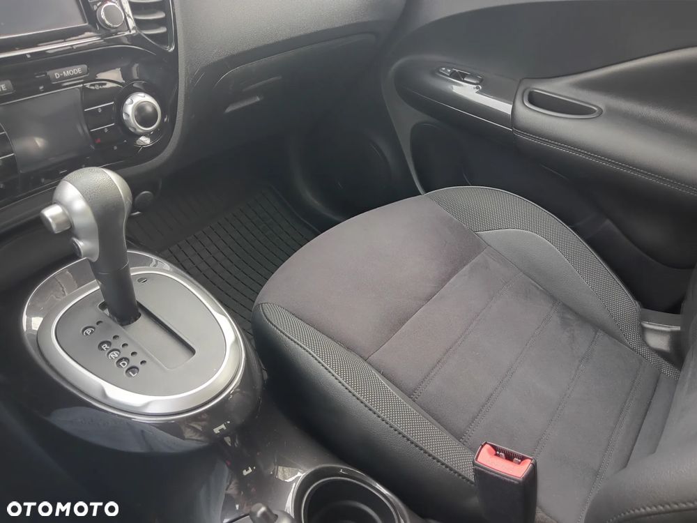 Nissan Juke 1.6 N-Connecta Xtronic - 11