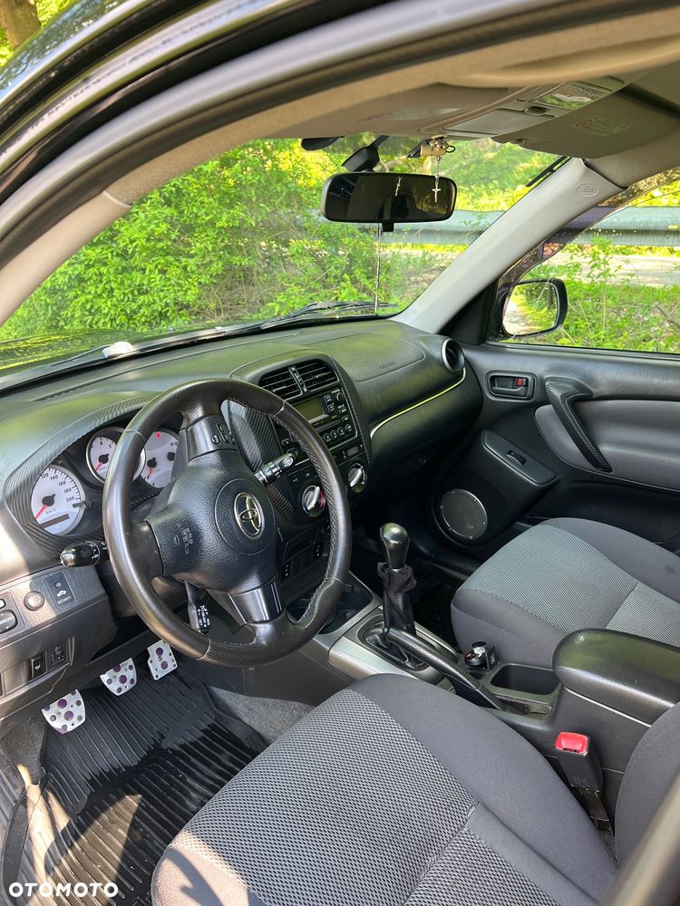 Toyota RAV4 2.0 D-4D 4x4 - 3