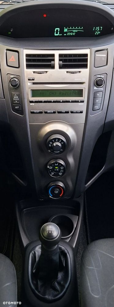 Toyota Yaris 1.0 VVT-i Cool - 8