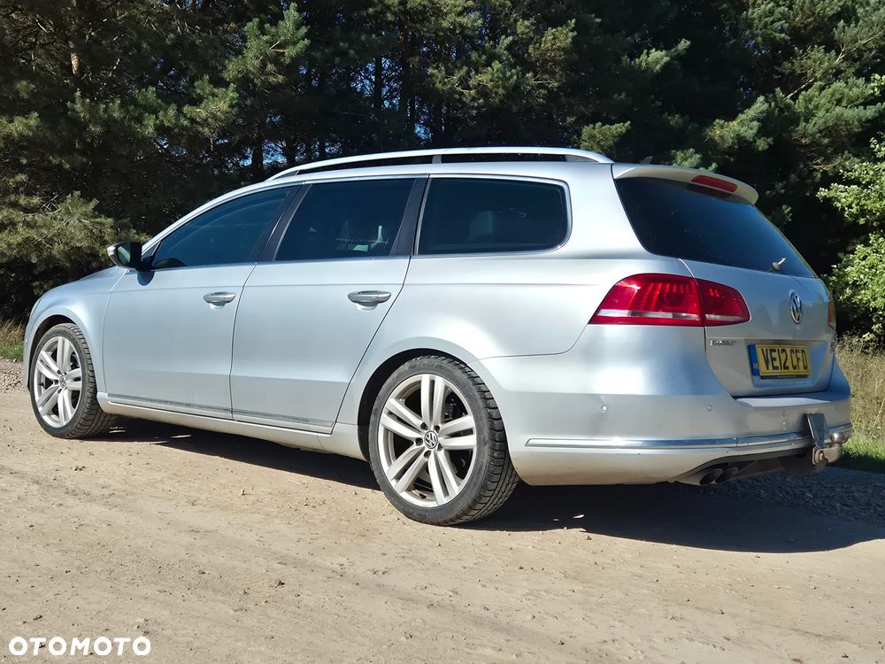 Volkswagen Passat - 25