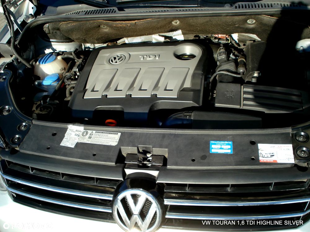 Volkswagen Touran 1.6 TDI DPF BlueMotion Technology DSG Highline - 34