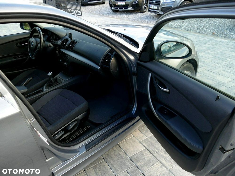 BMW Seria 1 118d Sport Line - 26