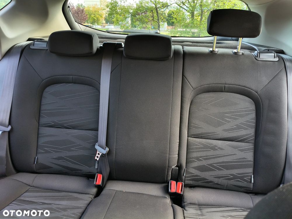 Kia Ceed - 26