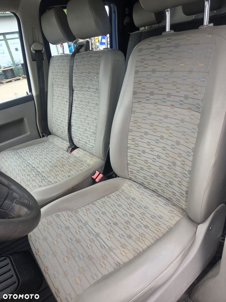 Volkswagen TRANSPORTER T5 - 12