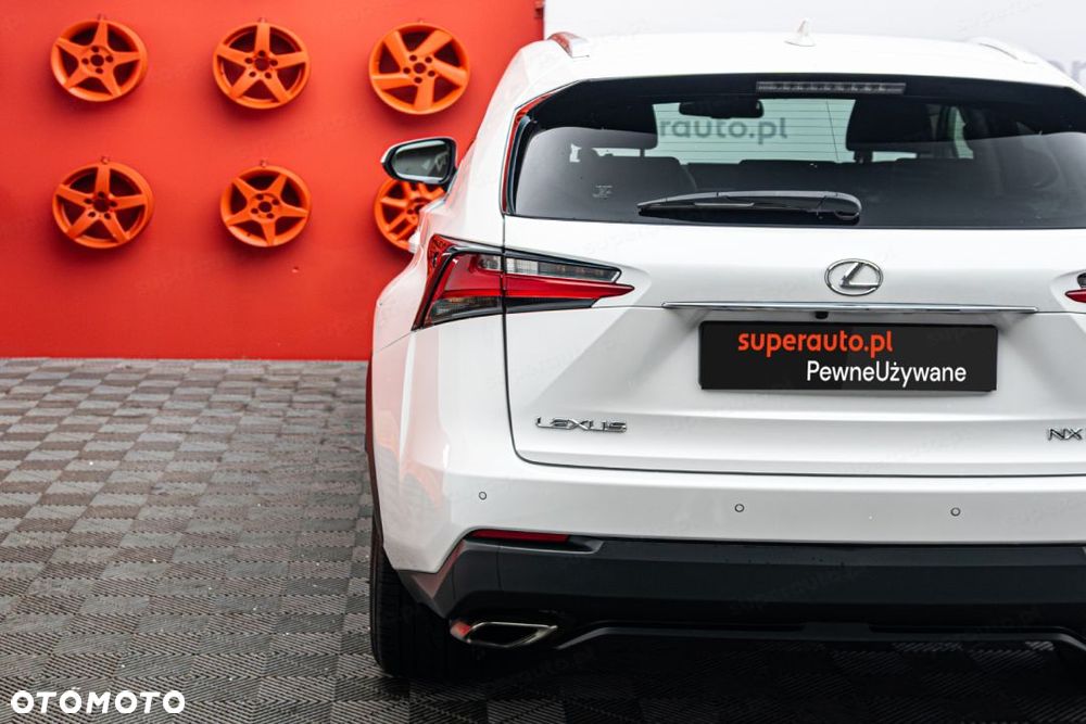 Lexus NX 200t Comfort AWD - 28