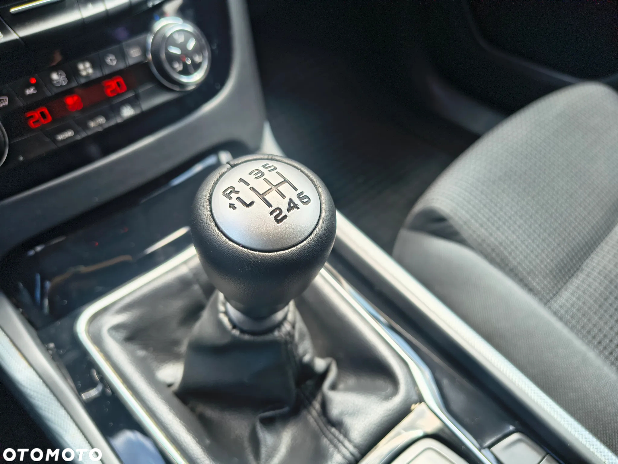 Peugeot 508 SW 155 THP Allure - 26
