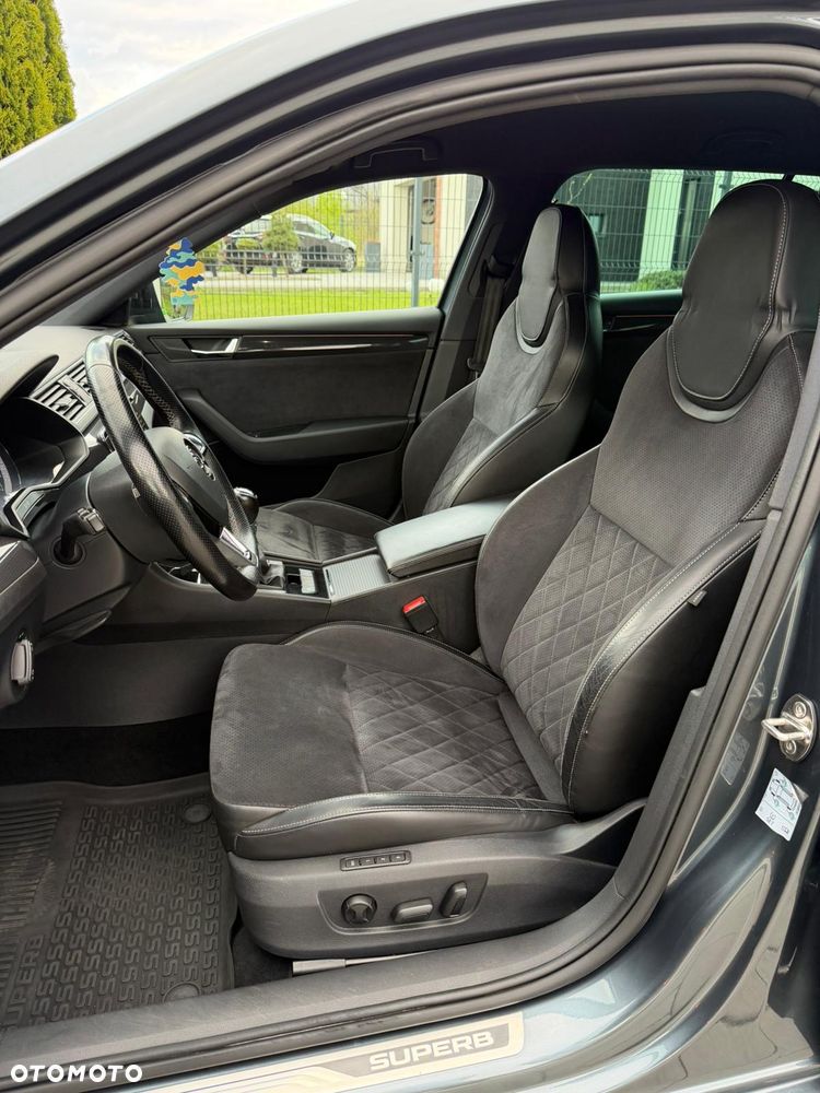 Skoda Superb 1.8 TSI Sportline - 15