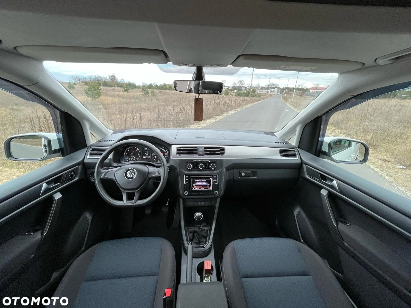 Volkswagen Caddy - 11