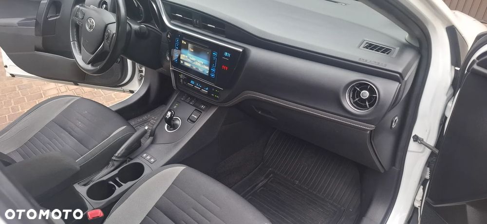 Toyota Auris - 6