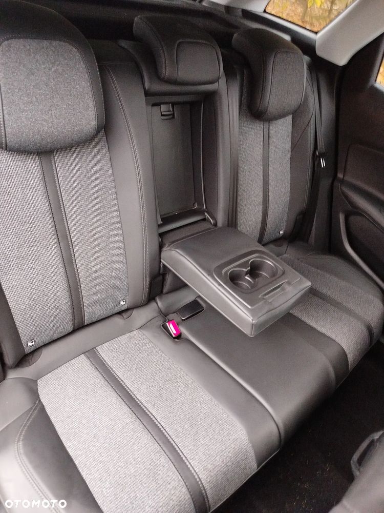 Peugeot 3008 - 16