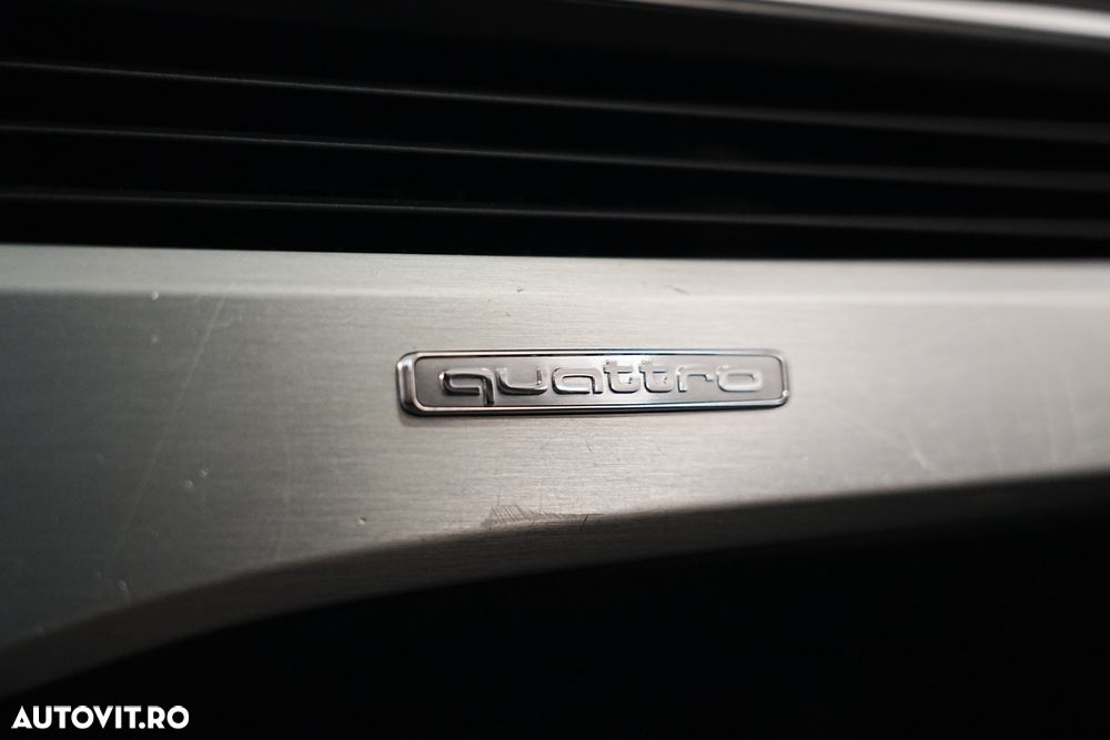 Audi A4 Avant 2.0 TDI quattro S tronic Sport - 8