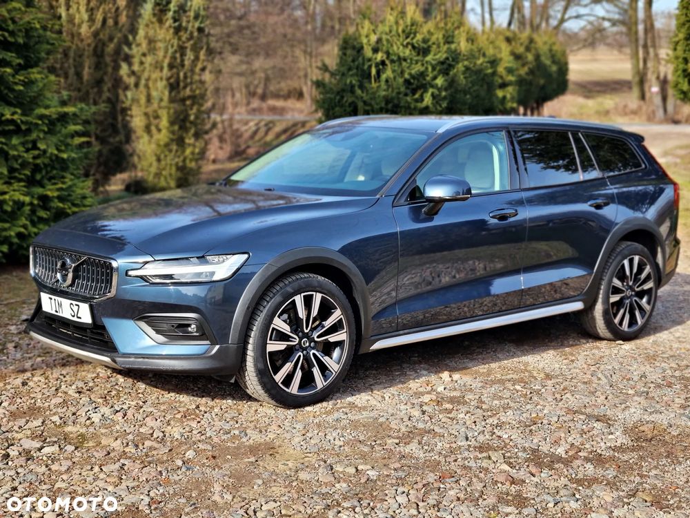Volvo V60 Cross Country B5 B AWD Plus - 7