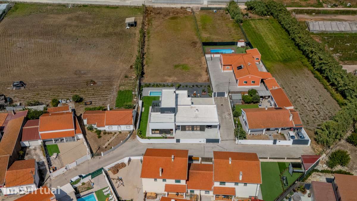 Moradia T5 de Luxo com Piscina |  a 3 Minutos da Praia de Santa Cruz - Grande imagem: 5/58