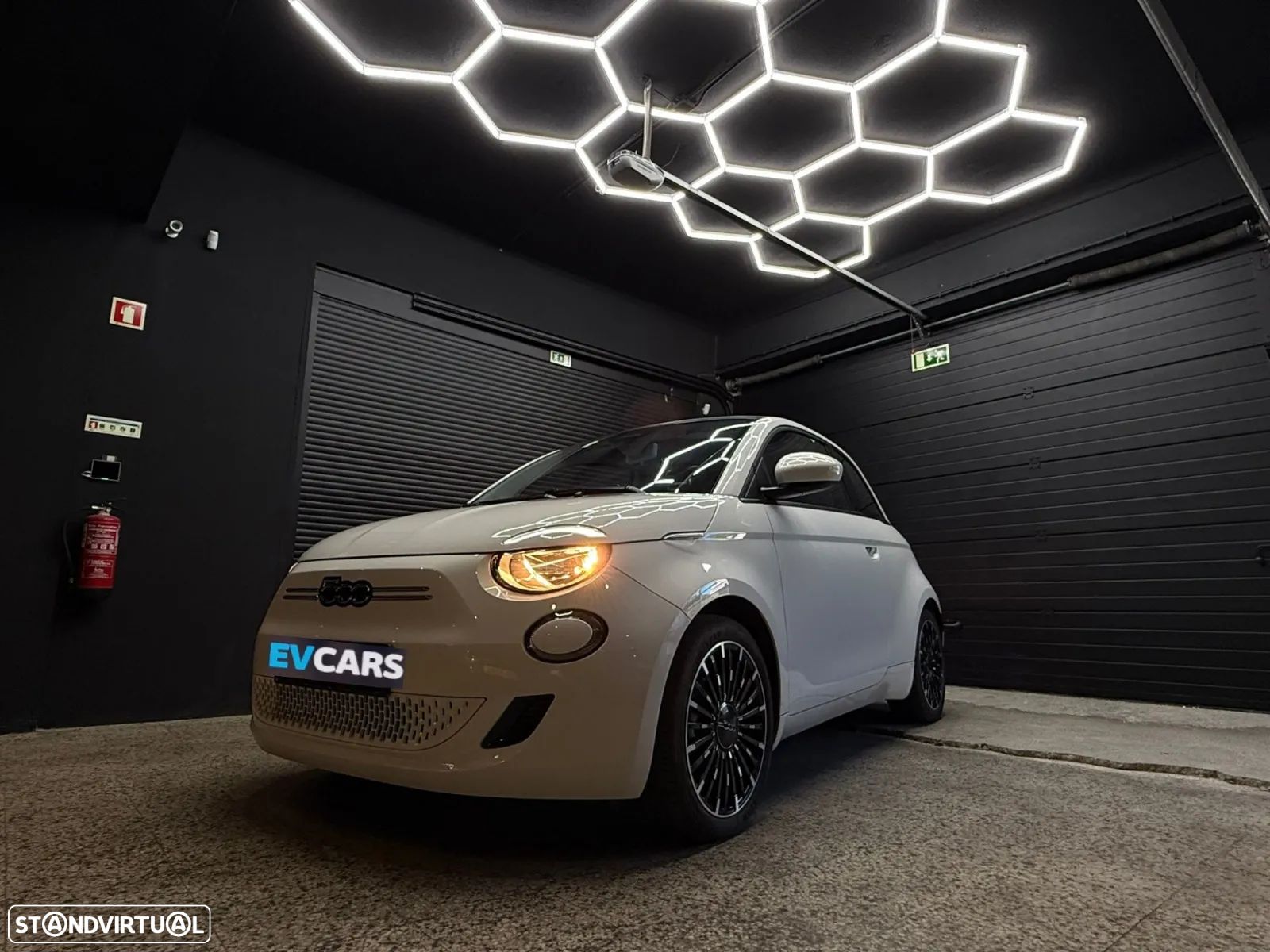 Fiat 500e C Icon - 1