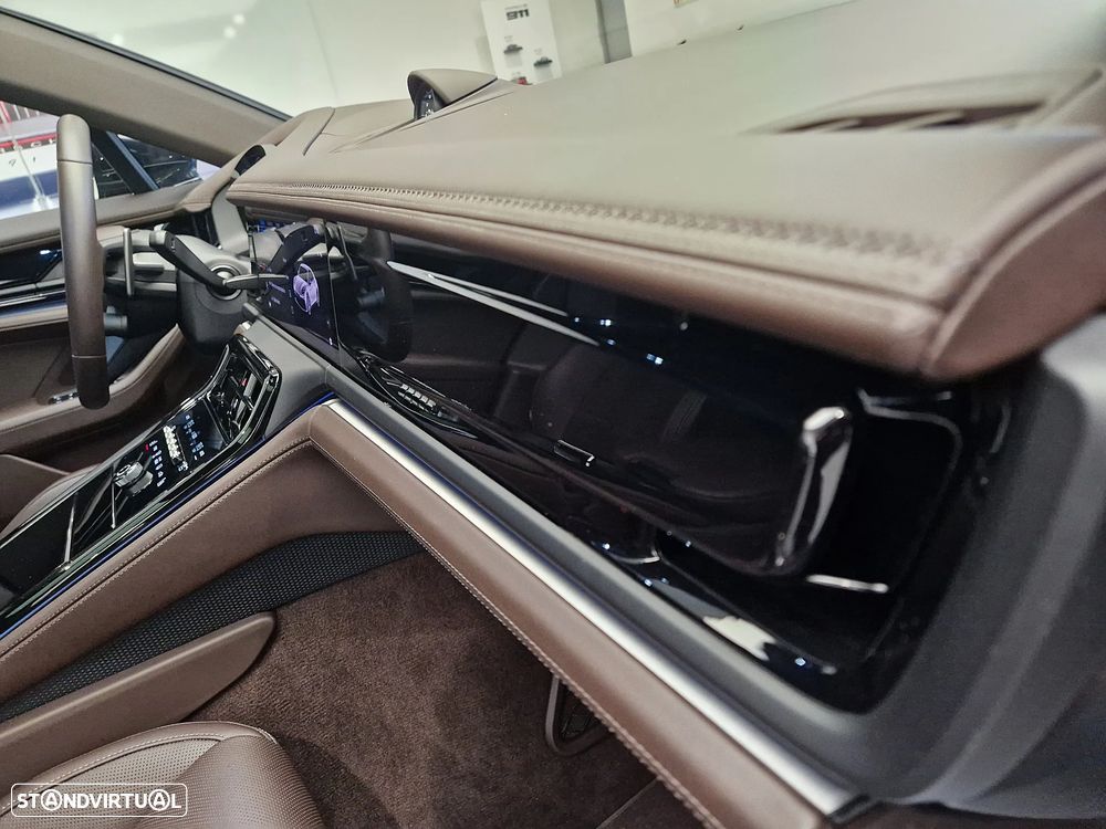 Porsche Panamera 4S E-Hybrid - 30