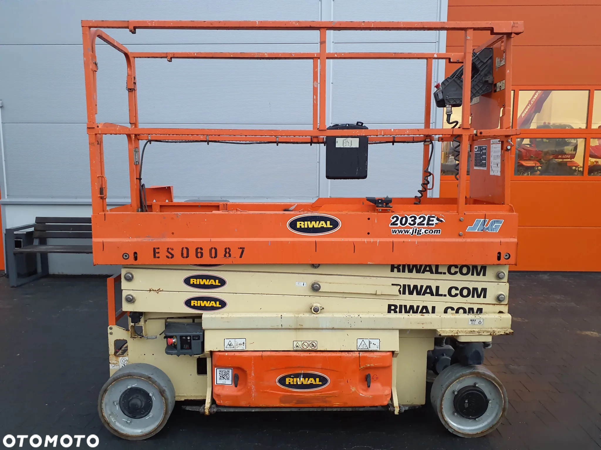 JLG 2032ES - 2