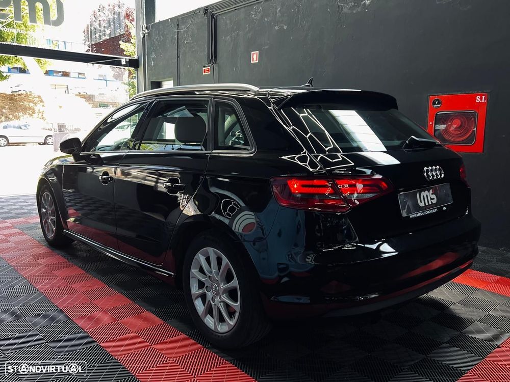 Audi A3 Sportback 1.6 TDI - 10