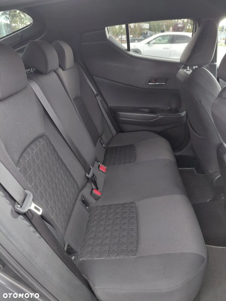 Toyota C-HR - 14