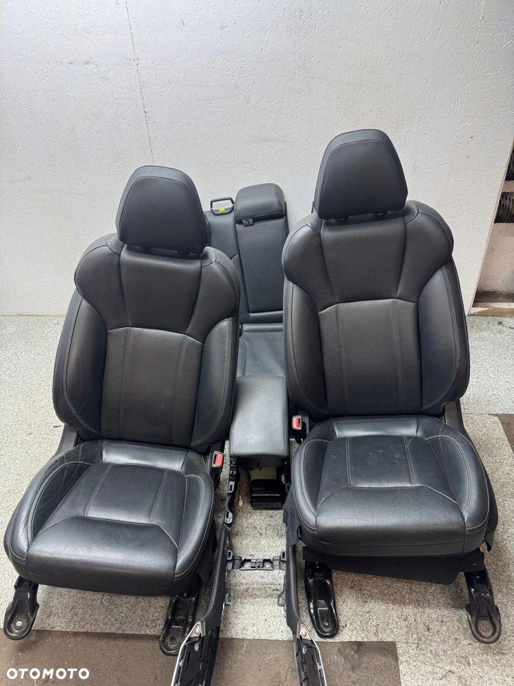 KOMPLET SEDZENIA FOTEL LEWY PRAWY KANAPA FORESTER V 2019-2023 SKÓRA