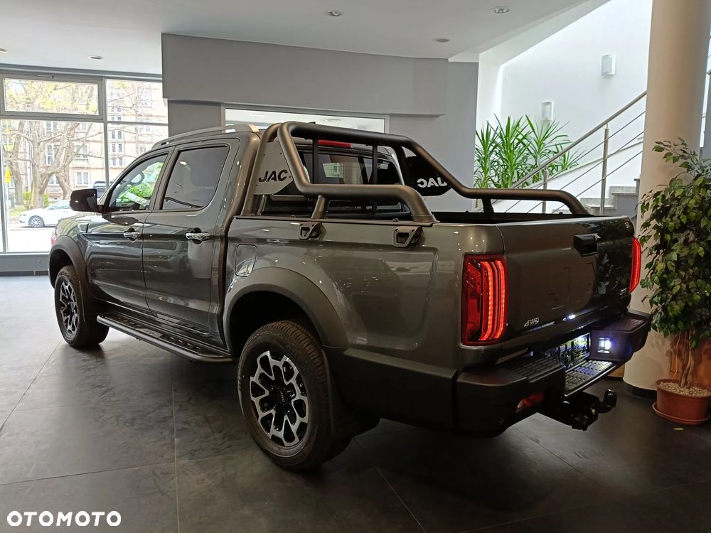 JAC T9 - 8