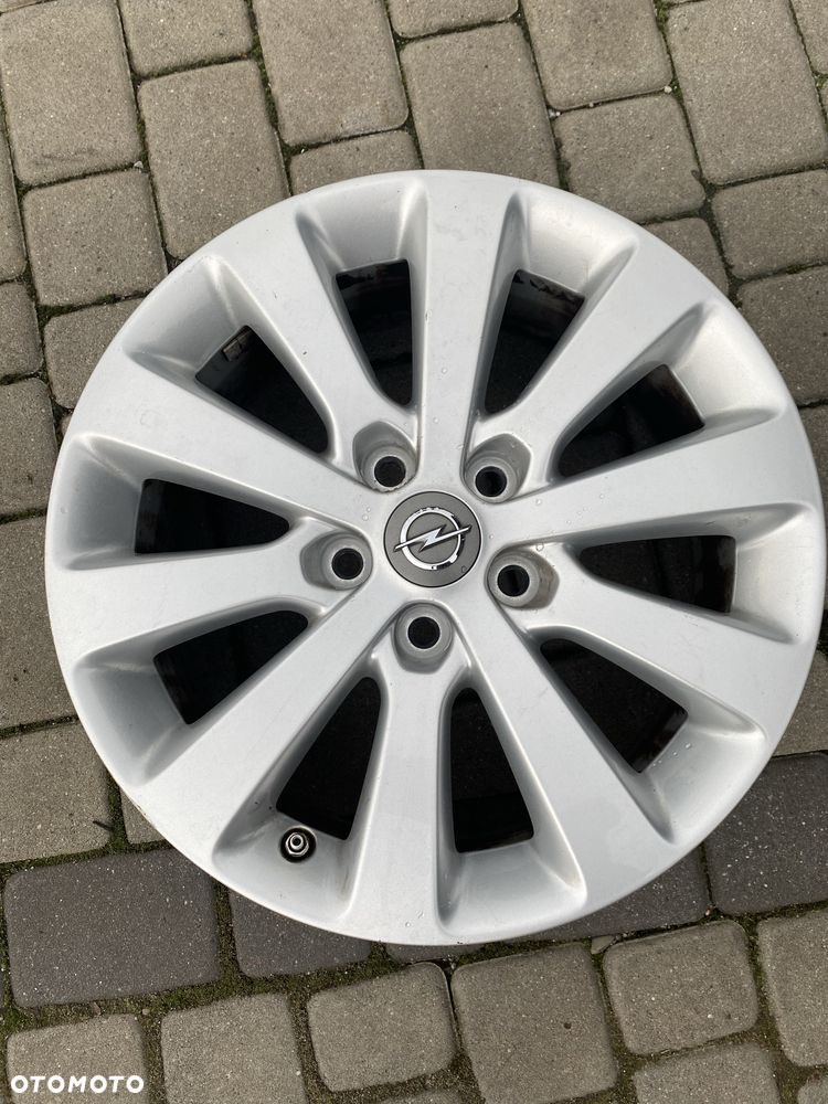 Alufelgi 5x115 17 cali Opel Astra J Astra GTC Zafira C Insignia - 2