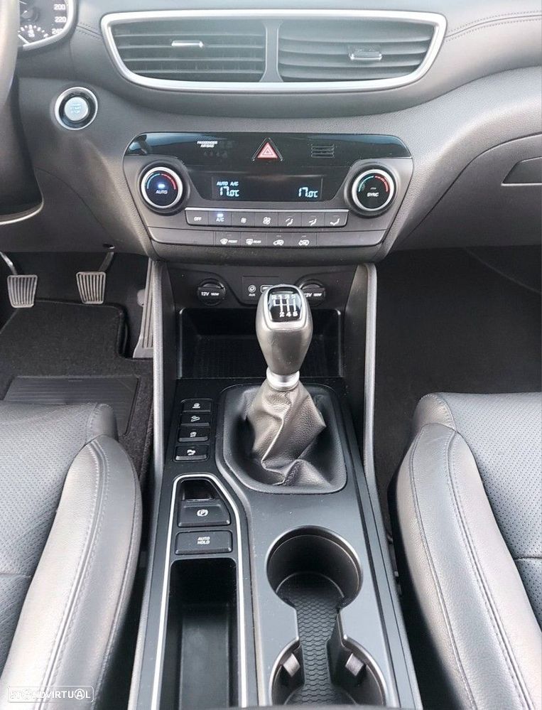 Hyundai Tucson 1.6 CRDi Premium - 23