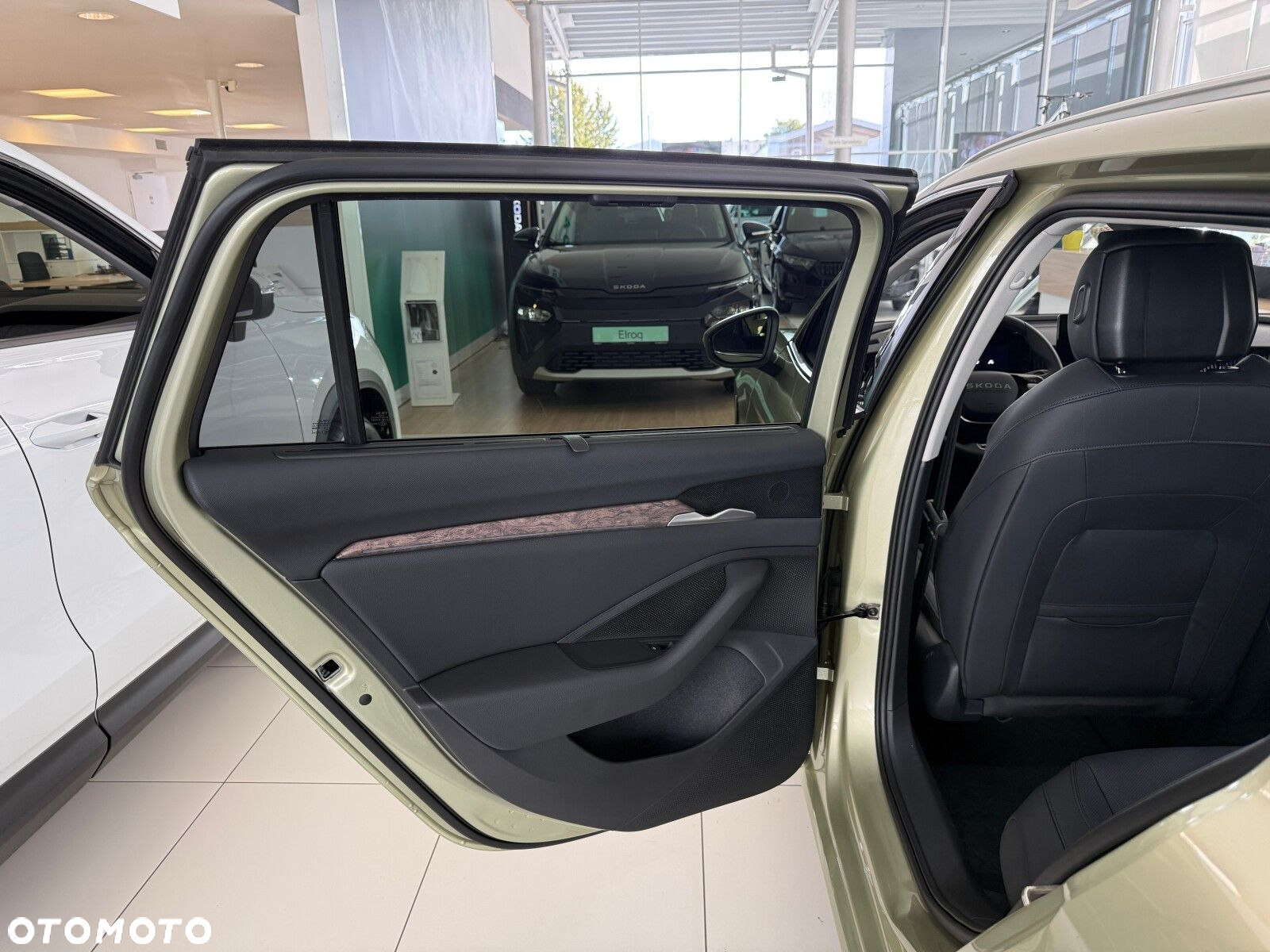 Skoda Superb 2.0 TDI SCR 4x4 L&K DSG - 14