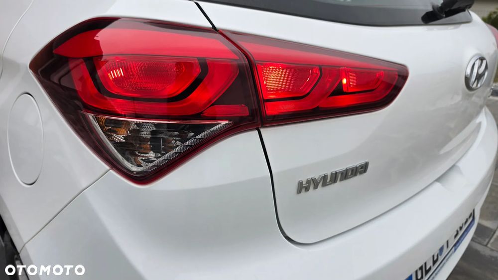 Hyundai i20 1.2 Intro Edition - 21