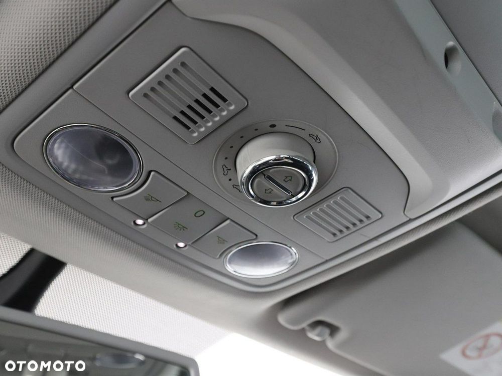 Skoda Octavia 1.4 TSI Ambition DSG - 35