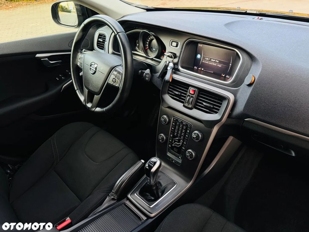 Volvo V40 T2 Drive-E Momentum - 5