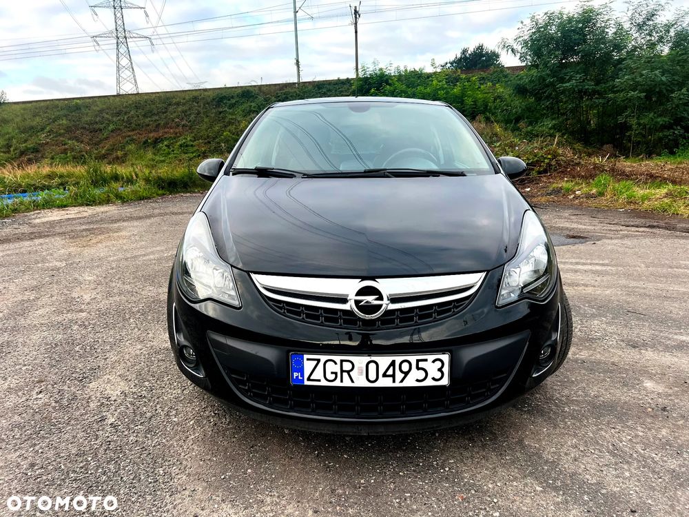 Opel Corsa 1.4 16V Cosmo - 2
