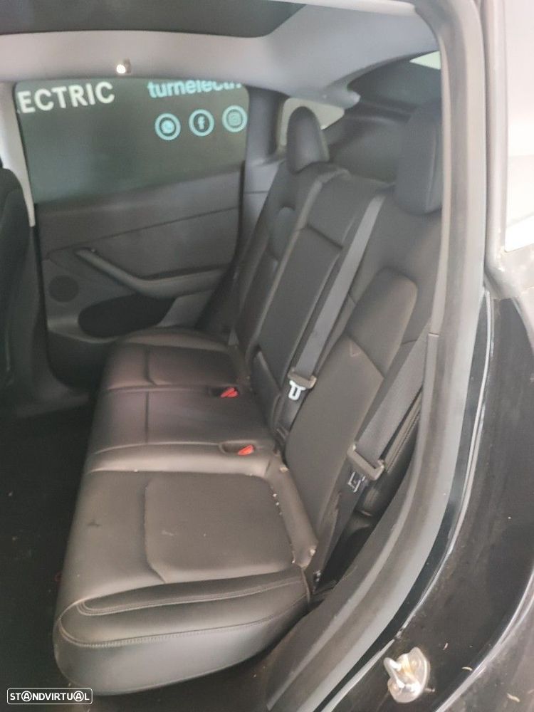 Tesla Model Y Long Range Dual Motor AWD - 7