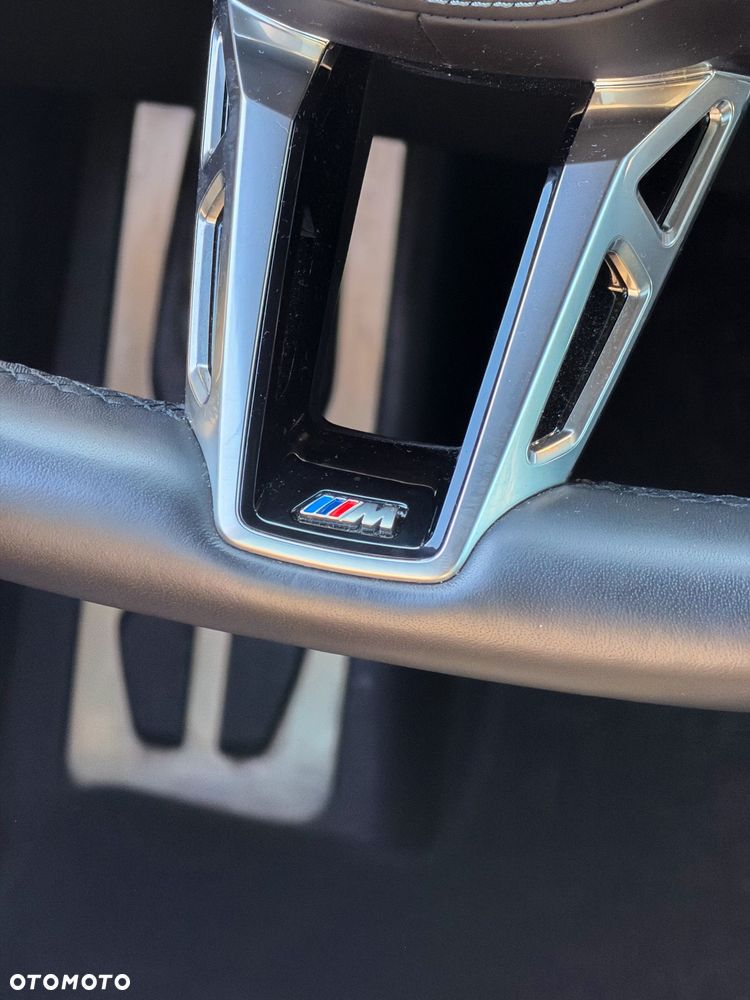 BMW Seria 7 730d xDrive mHEV - 17