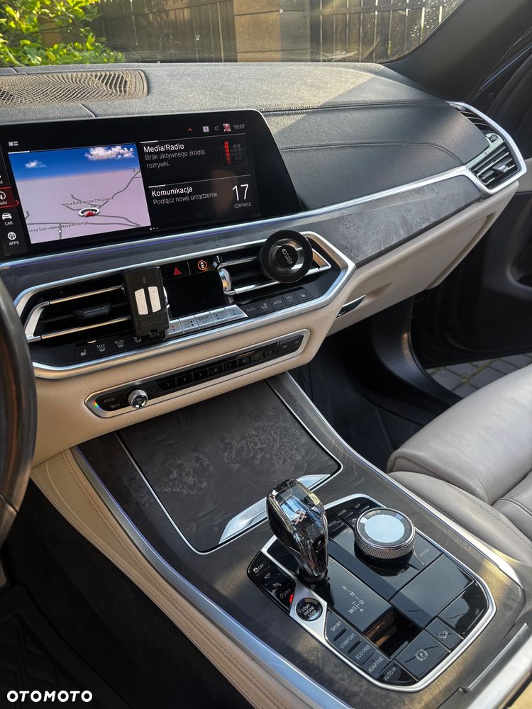 BMW X5 xDrive40i - 12