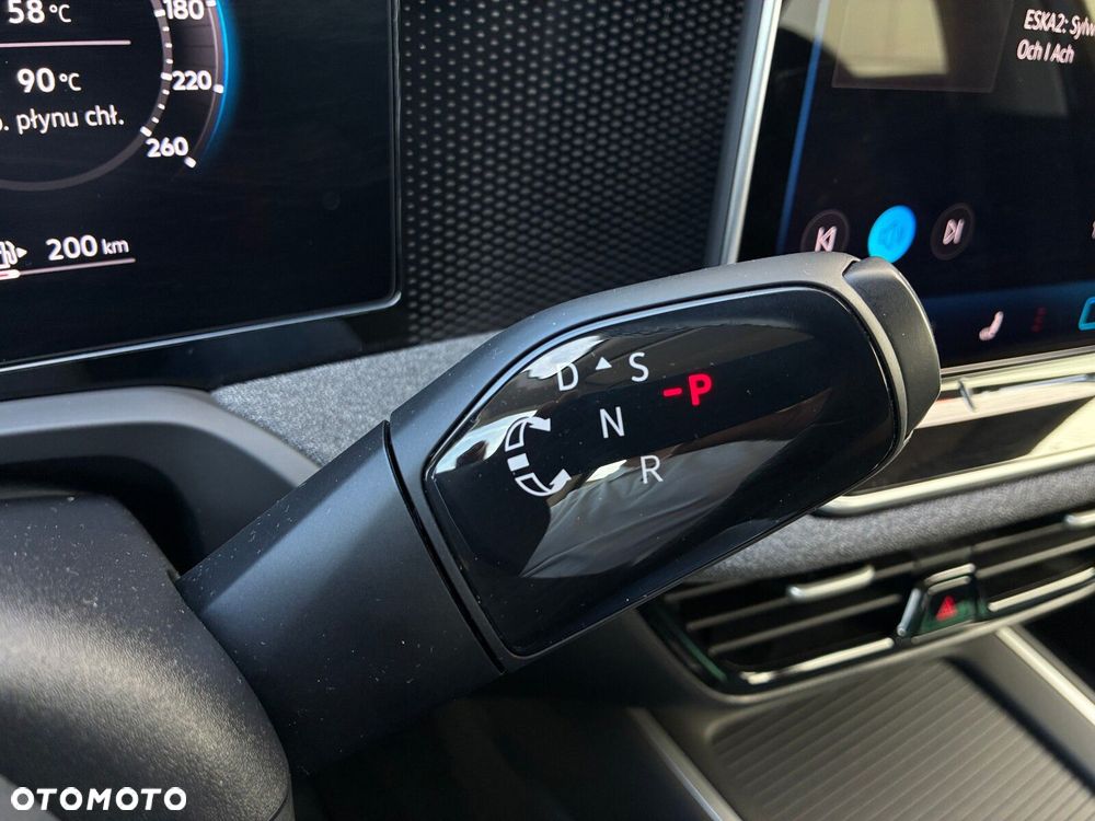 Volkswagen Passat - 16