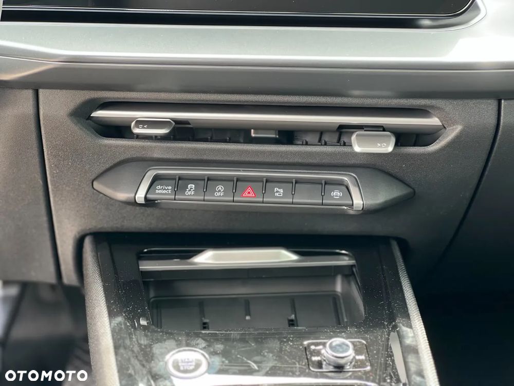 Audi Q3 TFSI mHEV 110 kW S tronic - 27